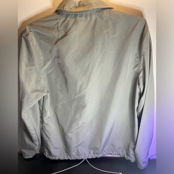 Herschel Wind Breaker - Picture 2 of 3